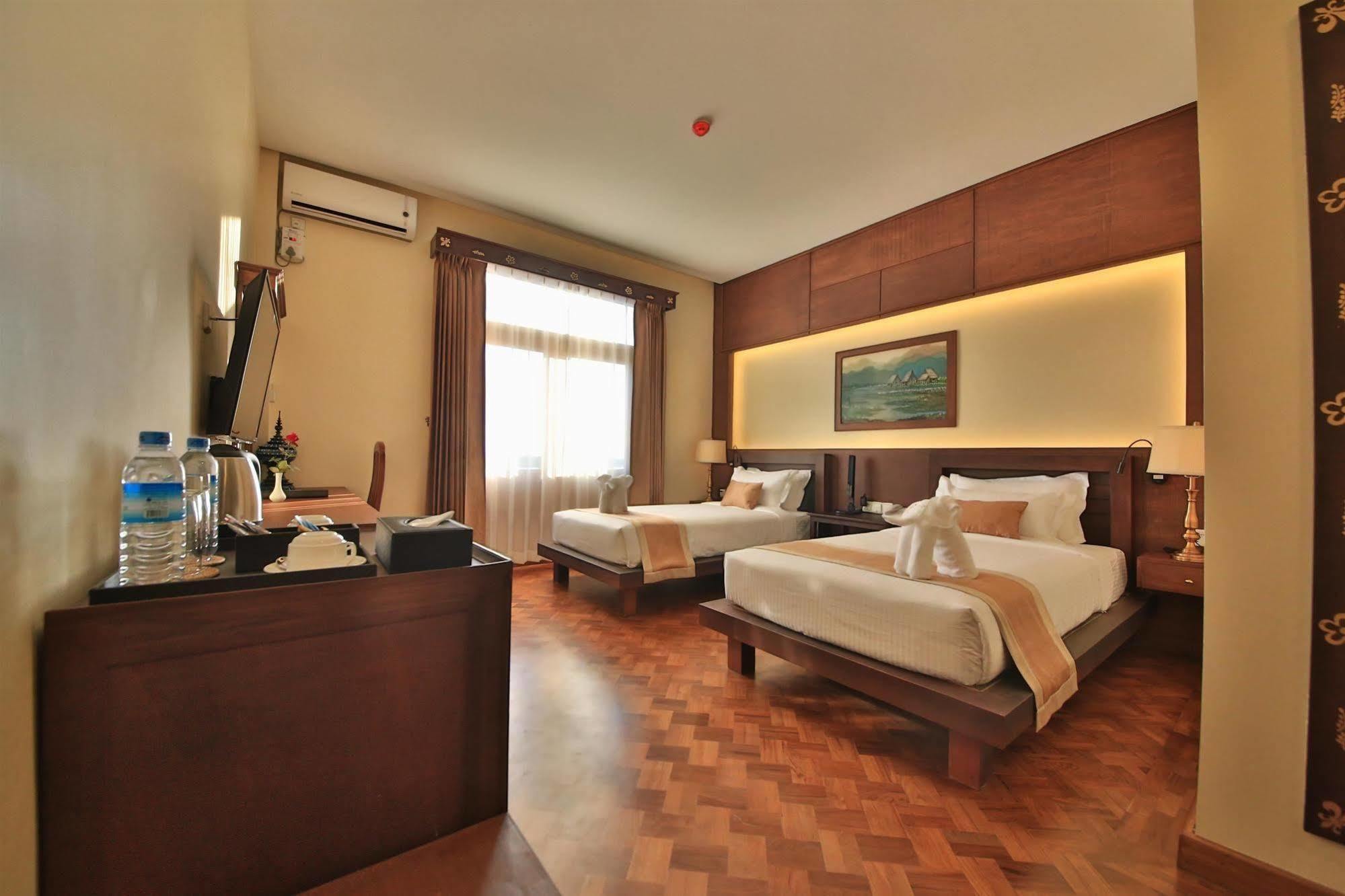Thousand Island Hotel Inle Lake Exterior foto