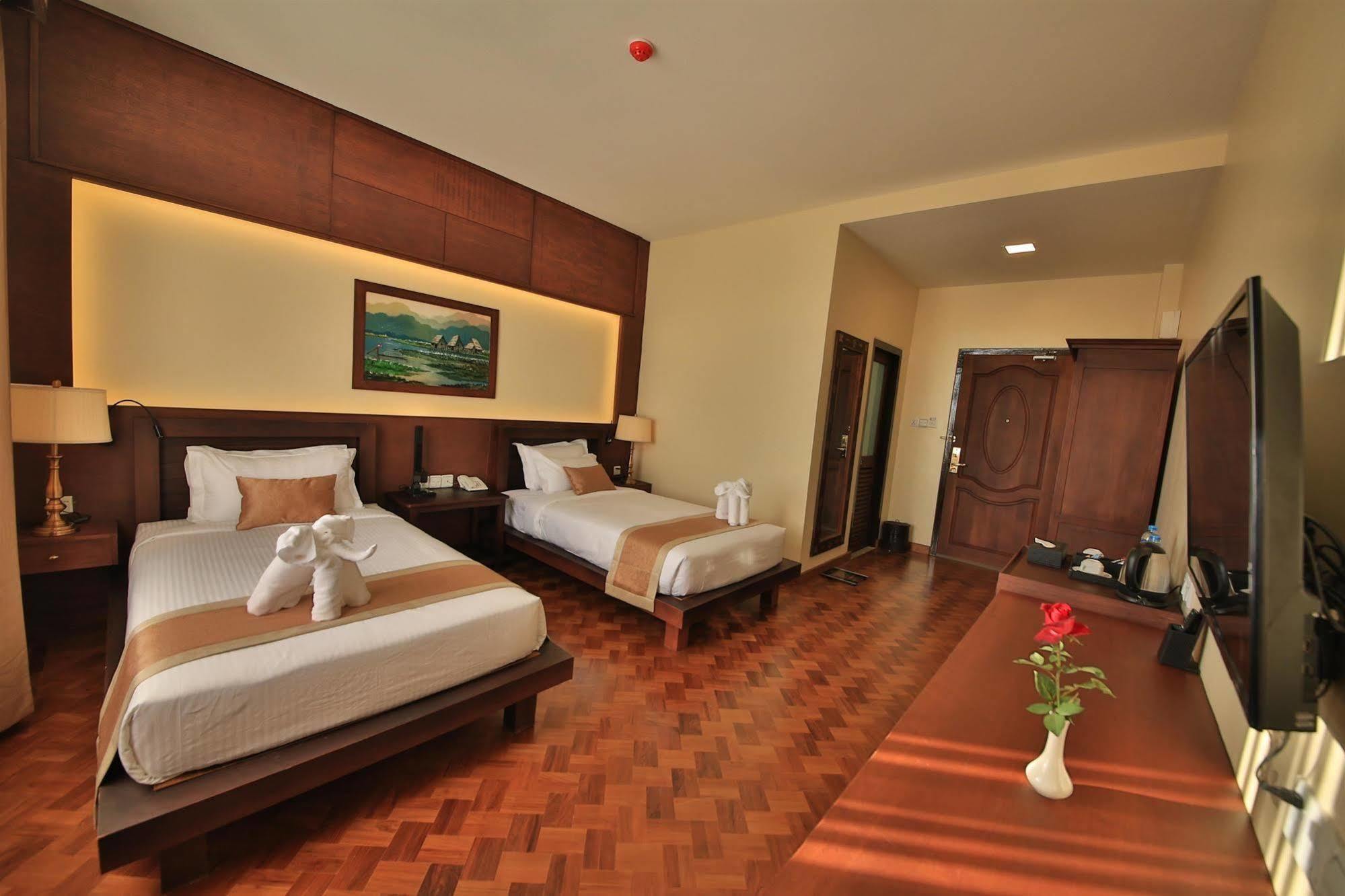Thousand Island Hotel Inle Lake Exterior foto